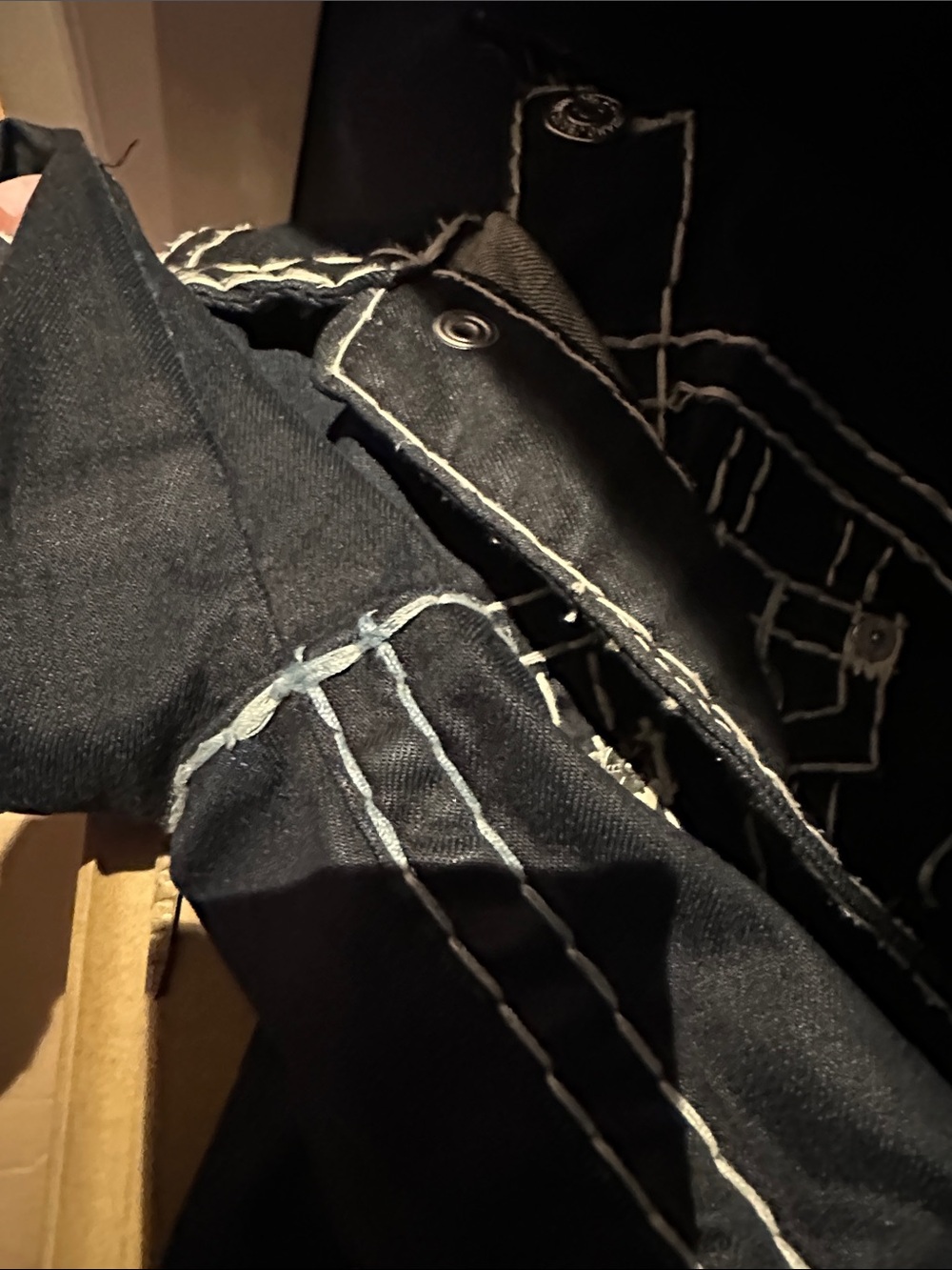 DESIGNER ‘TRUE RELIGION’ Jean Contrast-Stitch Button Front Jacket - Women's - Picture 10 of 16